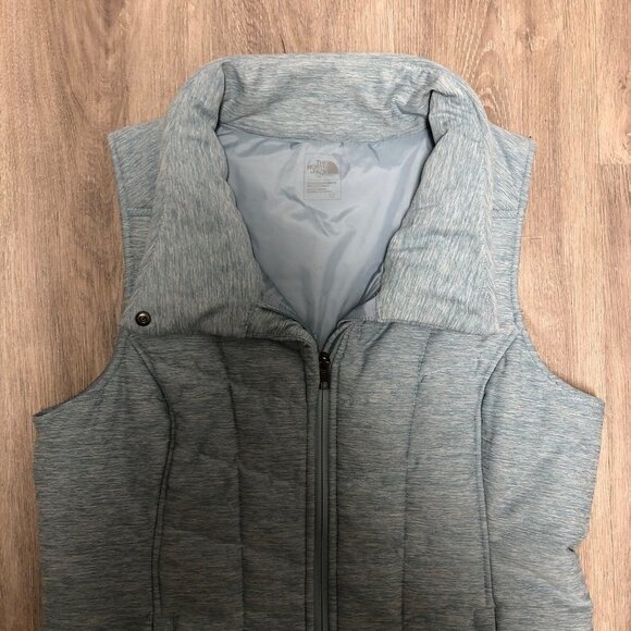 The Northface Women's Size Large Puffer Vest Full Zip Light Blue Outerwe… - Picture 2 of 7